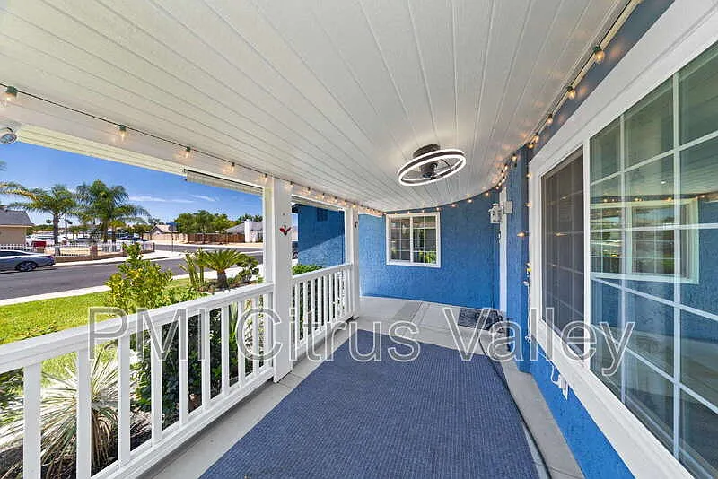 5 bed, 3.0 bath, 2185 sqft, $3,675 — Photo 3