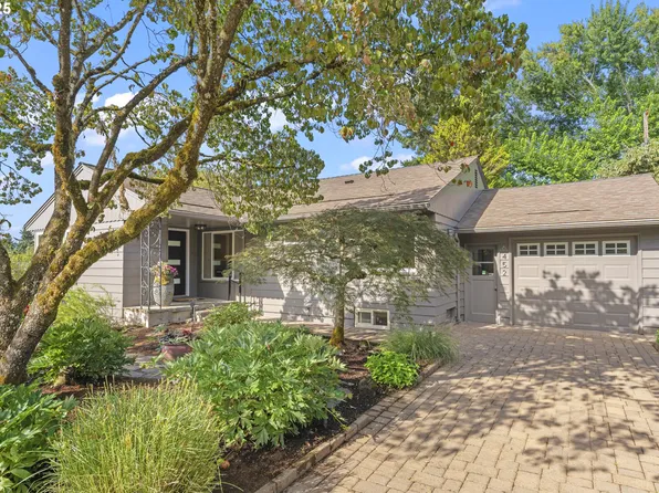 6452 SW Loop Dr, Portland, OR 97221