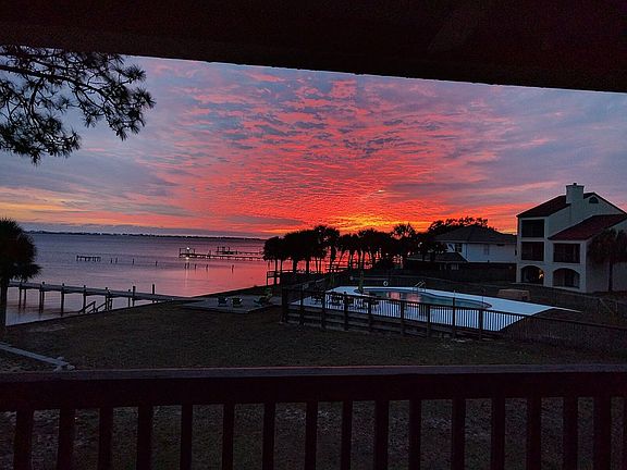 3rd image of 8253 Navarre Pkwy APT B200