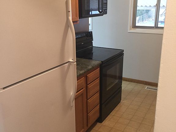 5th image of 3986 Kenwood Dr