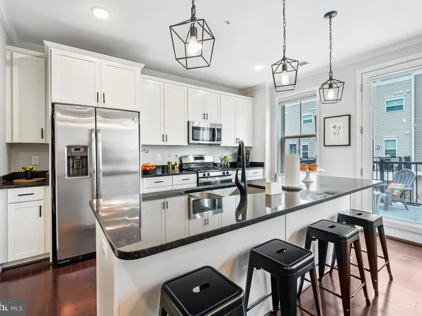 24523 Glenville Grove Ter, Aldie, VA 20105
