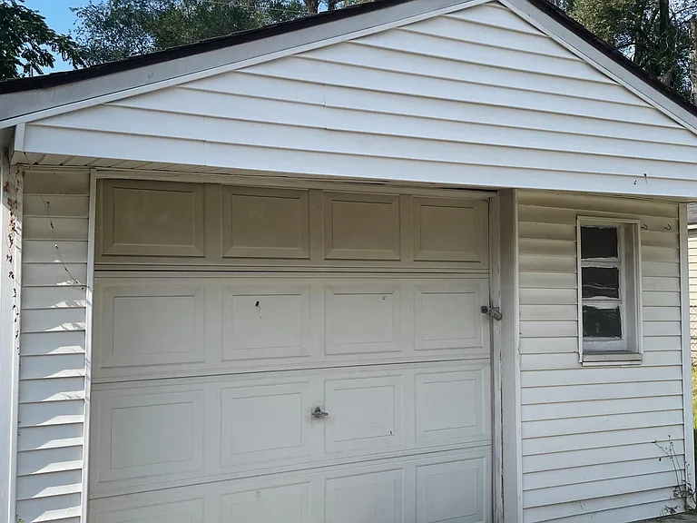 7911 Coleman Dearborn Michigan — Photo 5