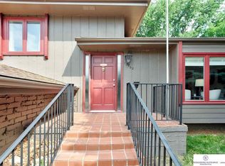 13962 Poppleton Cir, Omaha, NE 68144