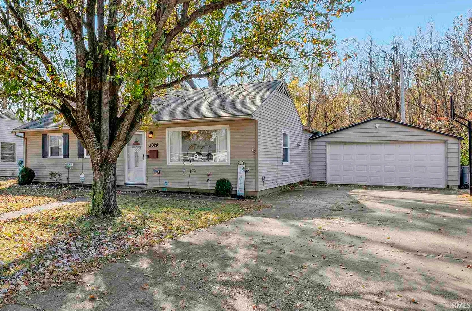 3024 Tremont Rd photo 1