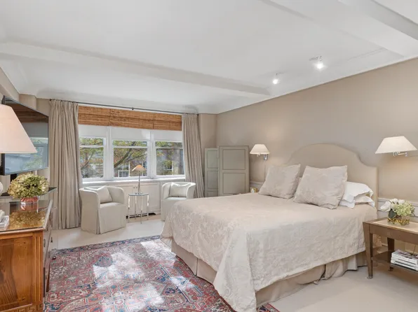 3 East 69th Street image 4 of 7