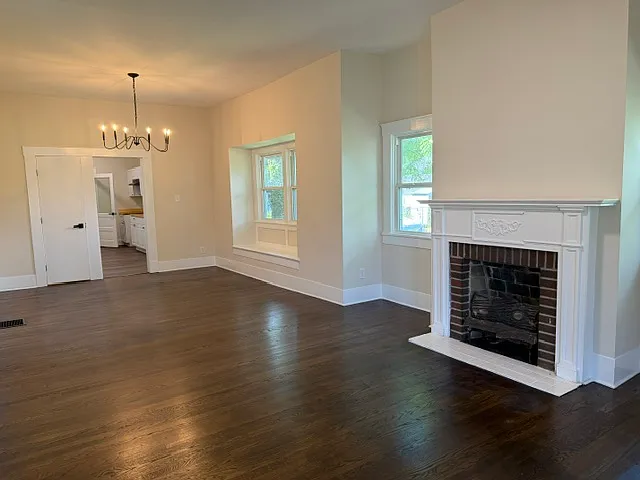 712 McMillon Ave SW — Photo 7
