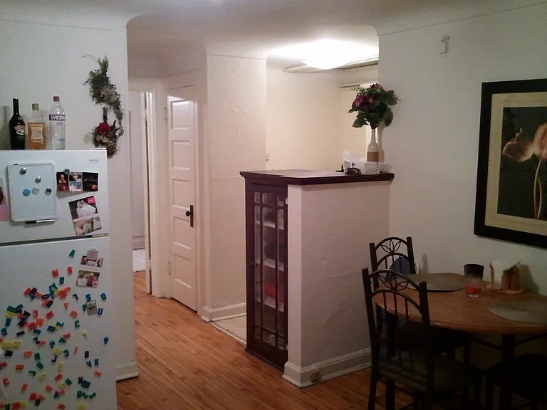 894 Grand Ave — Photo 4