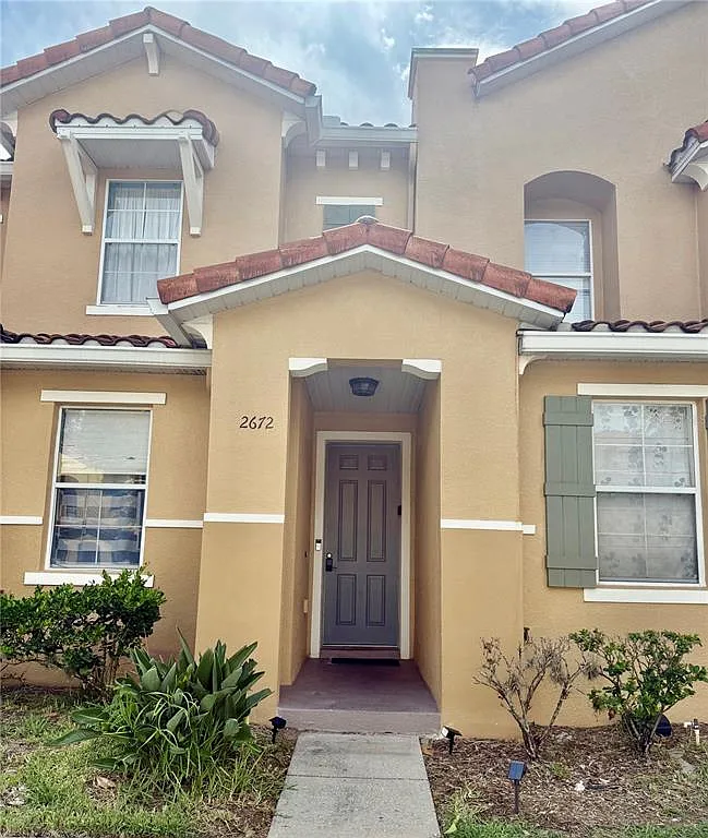3 bed, 3.0 bath, 1362 sqft, $1,850 — Photo 2