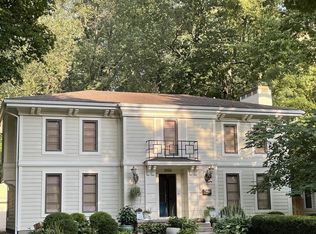 2006 S Wiggins Ave, Springfield, IL 62704