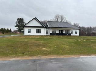12 Clark Ave, Waddington, NY 13694