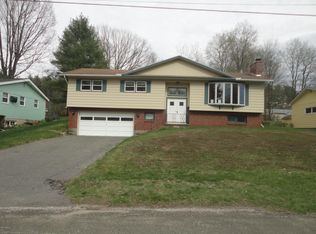 74 Michael Dr, Pittsfield, MA 01201