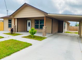 903 E De La Rosa St, Del Rio, TX 78840