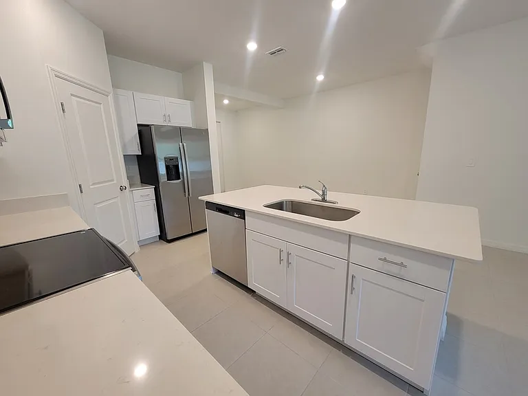 3328 Lapis Lake Dr — Photo 8