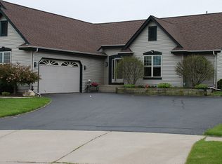 501 Baron Rd, Mukwonago, WI 53149