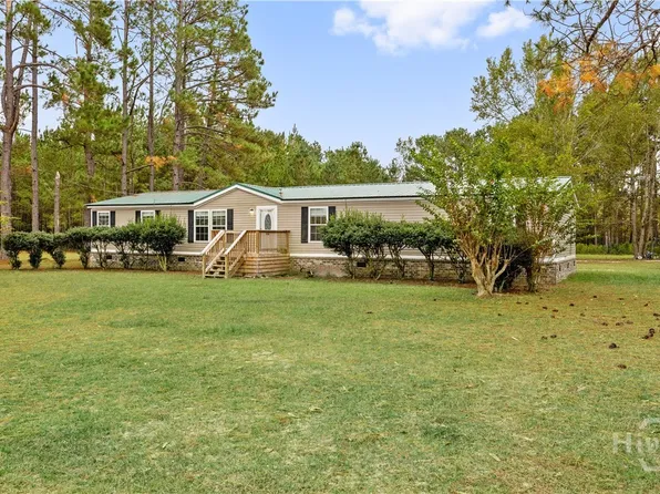 1310 Lee Road, Pembroke, GA 31321