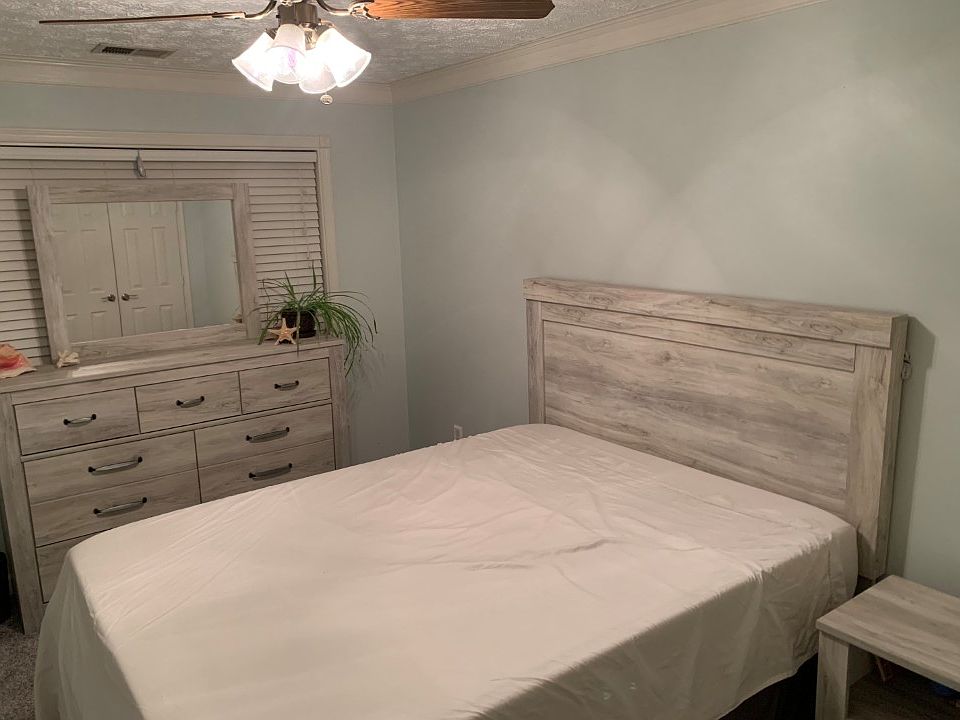 1st image of 609 Admiral Dr
