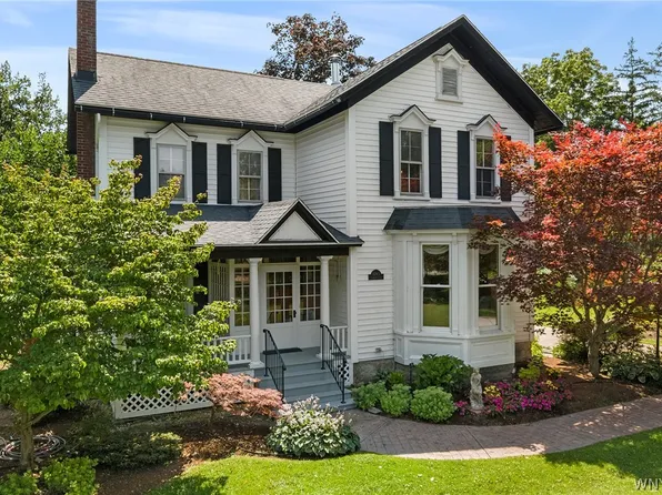 8745 Tonawanda Creek Rd, Clarence Center, NY 14032