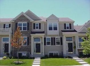 561 Richard Brown Blvd, Volo, IL 60073
