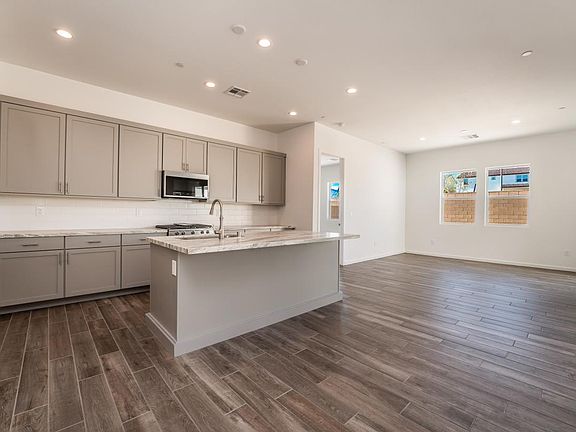 5th image of 9051 Skye Treeline St