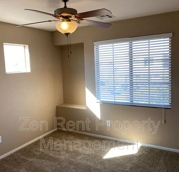 2541 W Canyon Way — Photo 12
