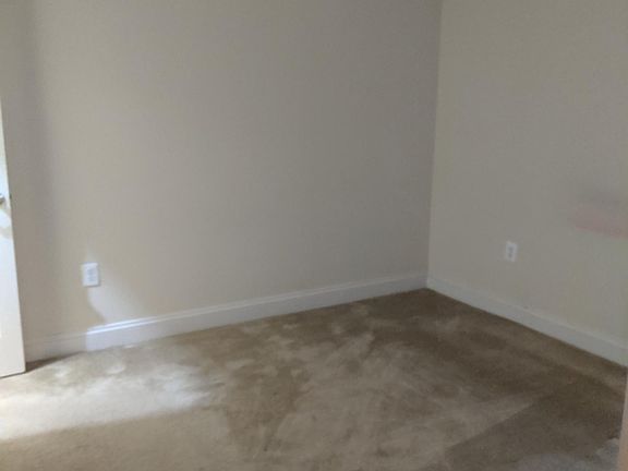 3rd image of 7642 Centerside Ct