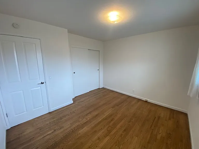 920 Crest Ave — Photo 32