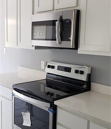 4th image of 1009 Highview Dr