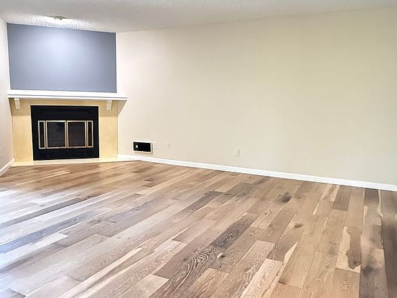 3rd image of 18606 52nd Ave W APT 221
