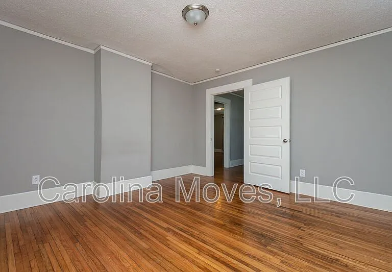 306 Powell St — Photo 12