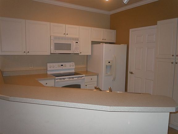 5th image of 285 Old Village Center Cir Unit 5110