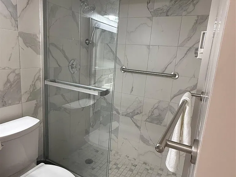 32 Abbey Ln #207 — Photo 10