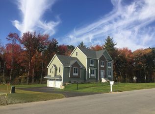 11 Fieldstone Ln, North Billerica, MA 01821