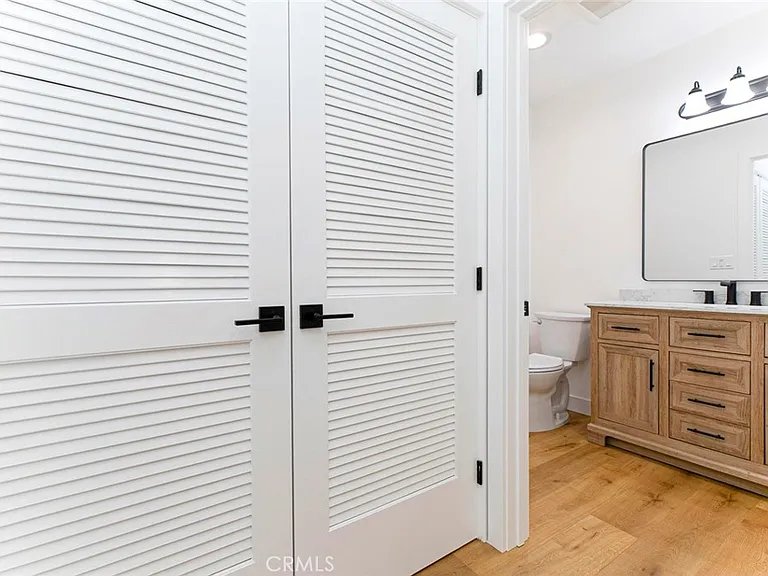 12340 Lull St — Photo 13