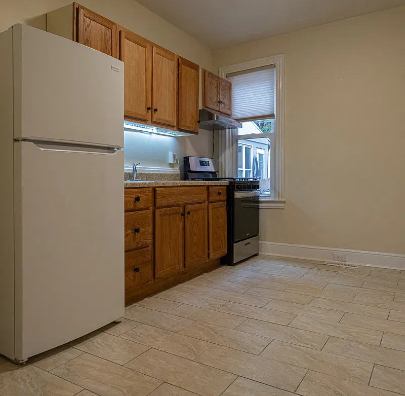 438 Nevin St — Photo 4