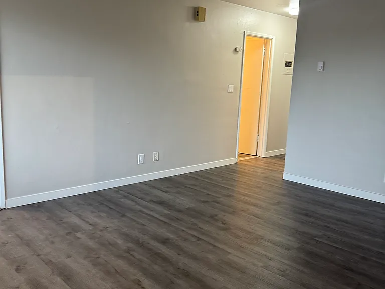 4640 22nd Ave NE #11 — Photo 2