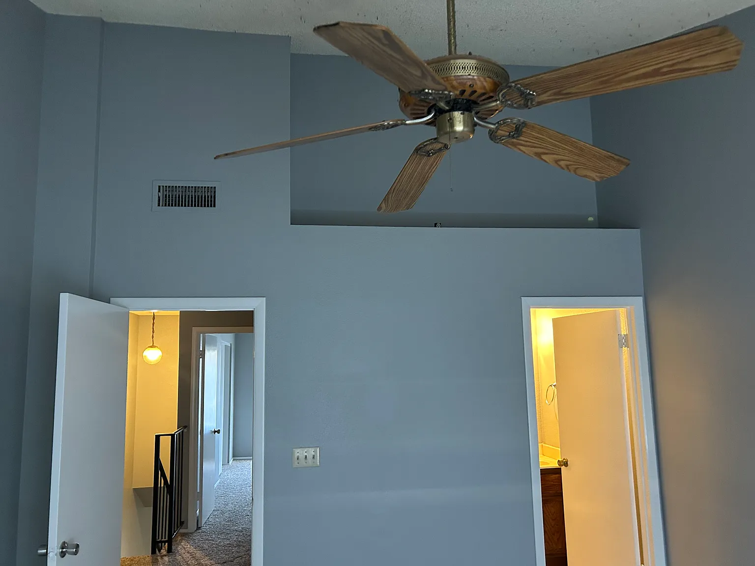 2 bed, 2.5 bath, 1080 sqft, $1,495 — Photo 3