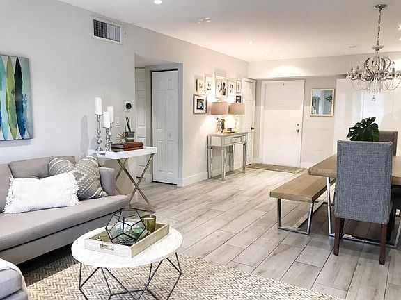 Living room, dining room, and entry