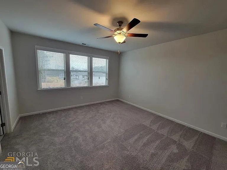 604 Cunninghame Ct — Photo 13