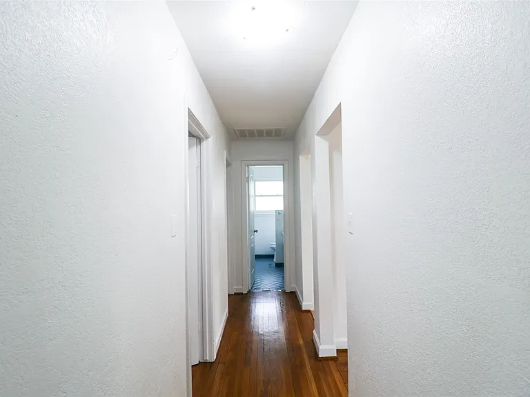 4513 Nina Lee Ln — Photo 6