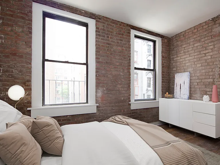 13 Essex St #12 — Photo 4