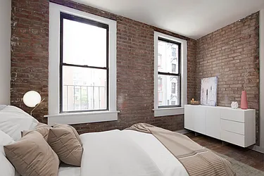 Rented by R New York