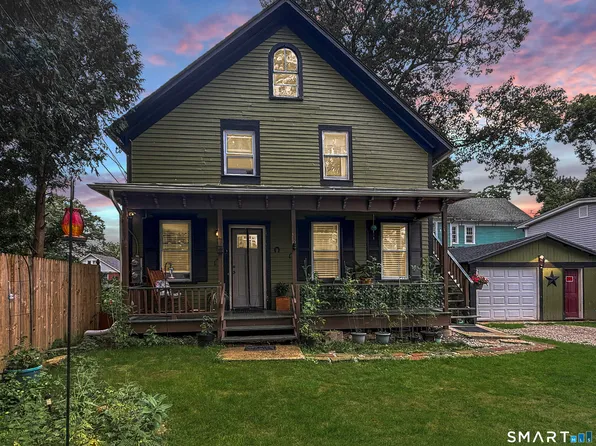 86 Chestnut Street, Windham, CT 06226