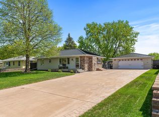 8523 Hinton Ave S, Cottage Grove, MN 55016