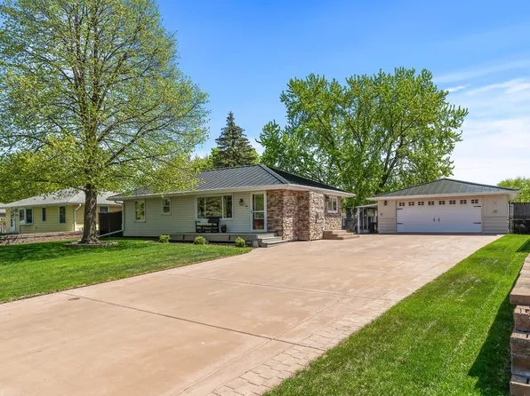 8523 Hinton Ave S, Cottage Grove, MN 55016