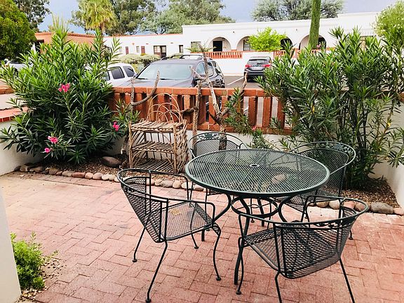 4th image of 303 S Paseo Lobo