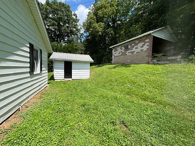 3 bed, 1200 sqft, $1,495 — Photo 3