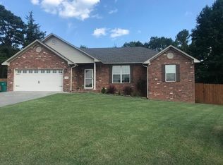 414 Thornwood Ln, Russellville, AR 72802
