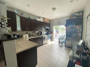 6922 NW 179th St #1065, Hialeah, FL 33015