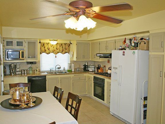 Upgraded Cabinets, Granite Countertops