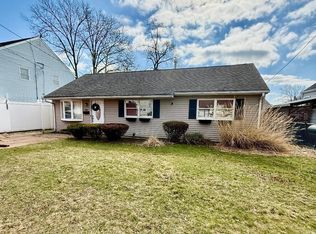 426 Jansen Ave, Avenel, NJ 07001